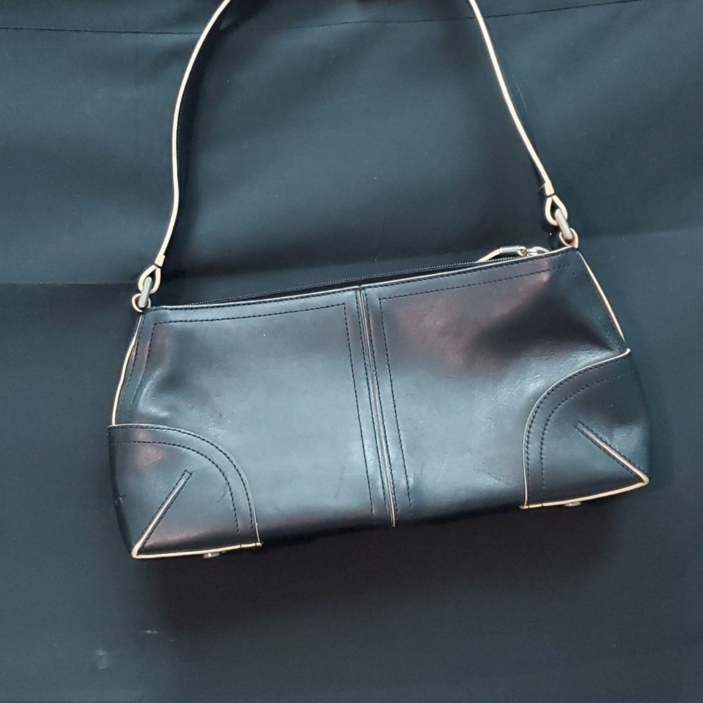 Ellen Tracy Leather Purse